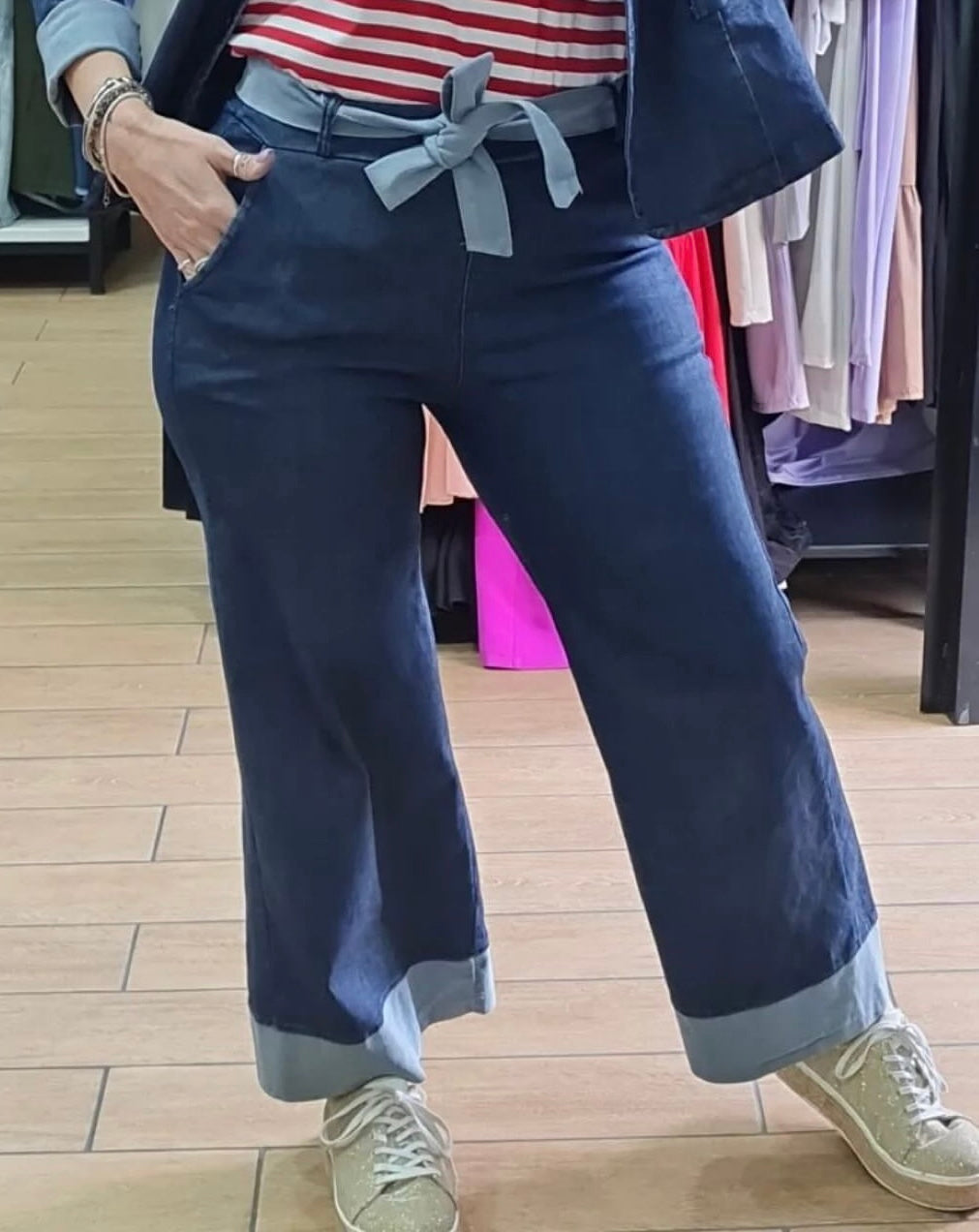 JEANS - ELASTICIZZATO - DENIM SCURO - GAMBA A CAMPANA