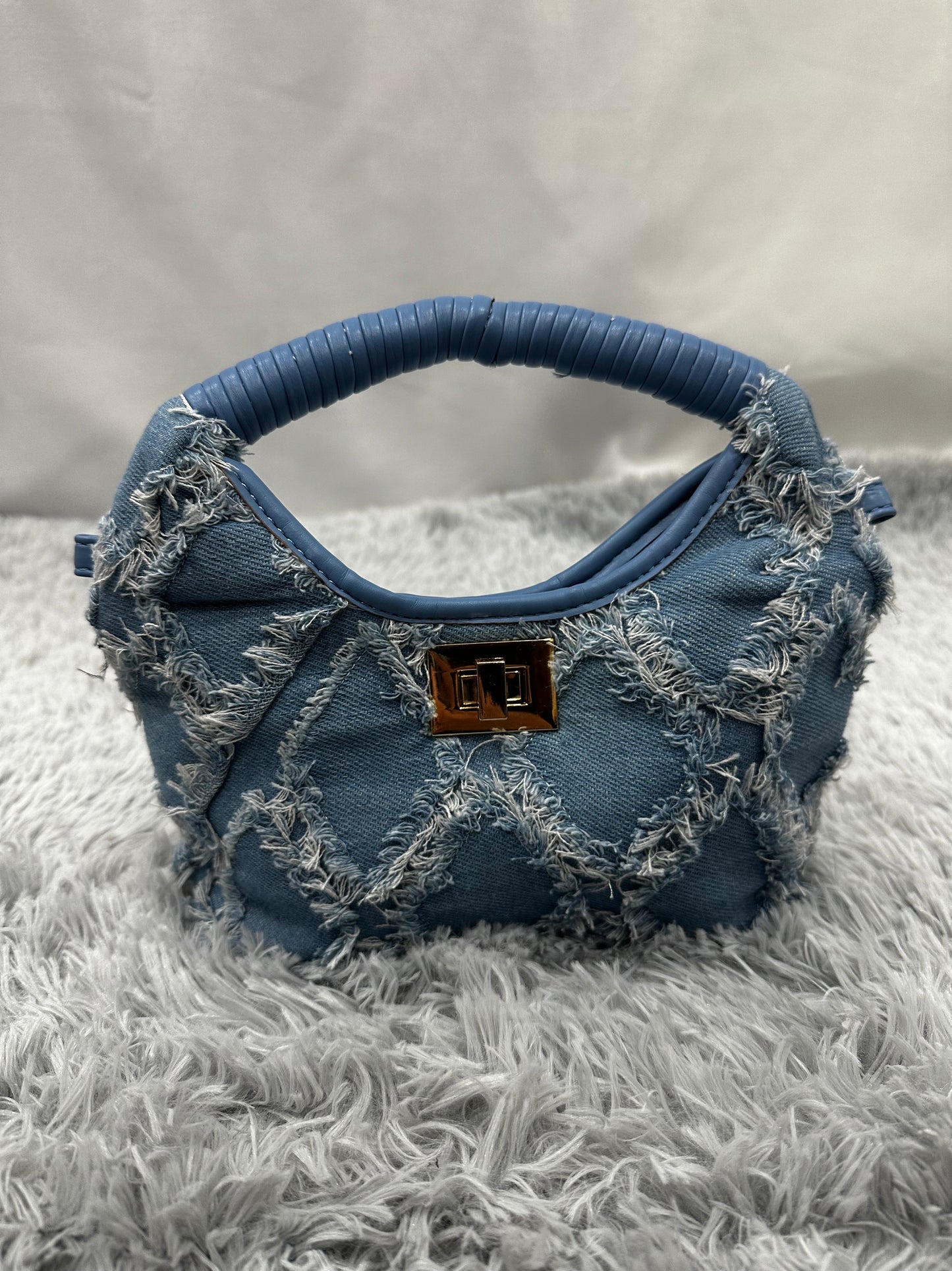 MINI BAG MEZZALUNA in DENIM CHIARO SFRANGIATO