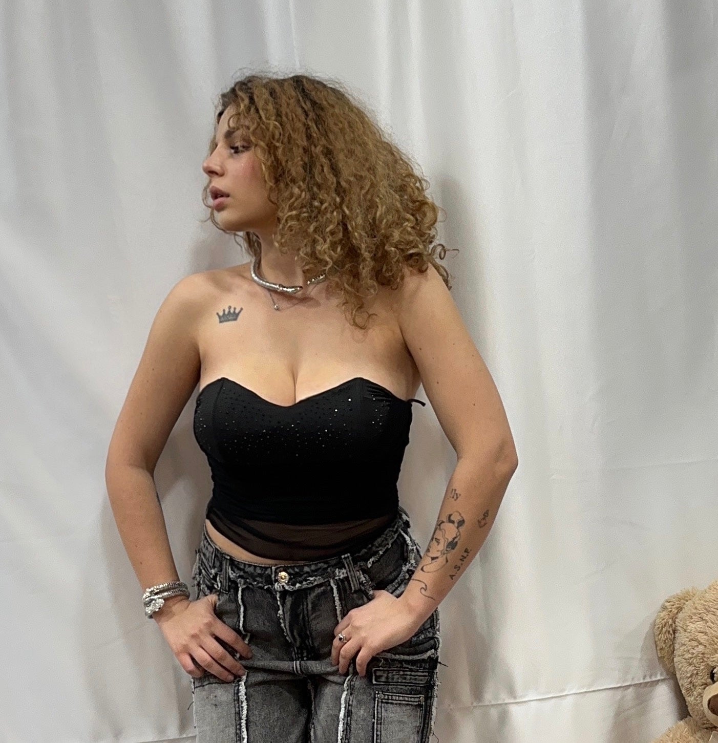TOP CORSETTO con SCOLLO A CUORE e BRILLANTINI - NERO