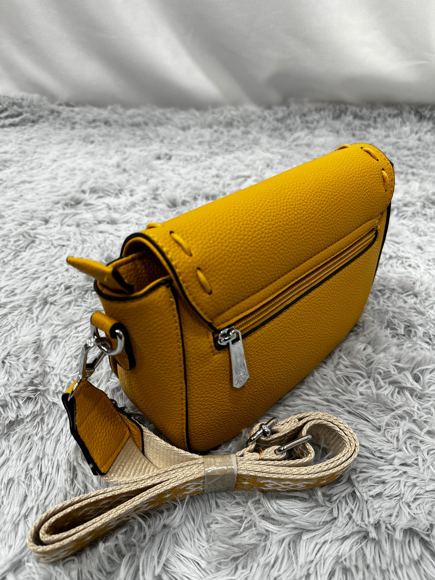 BAG MIDI in PELLE RUVIDA - GIALLO OCRA