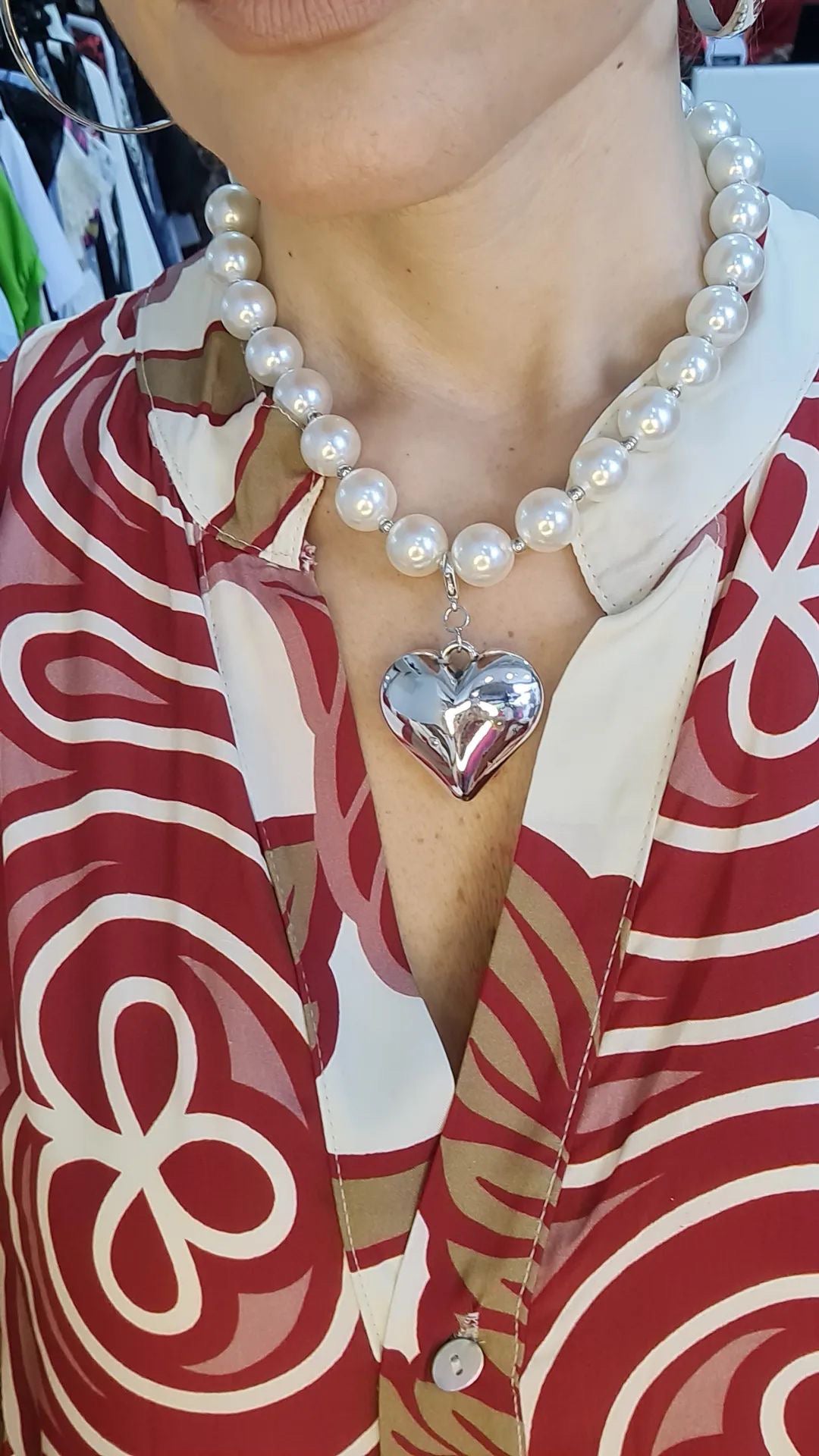COLLARE DI PERLE CON CUORE ARGENTO