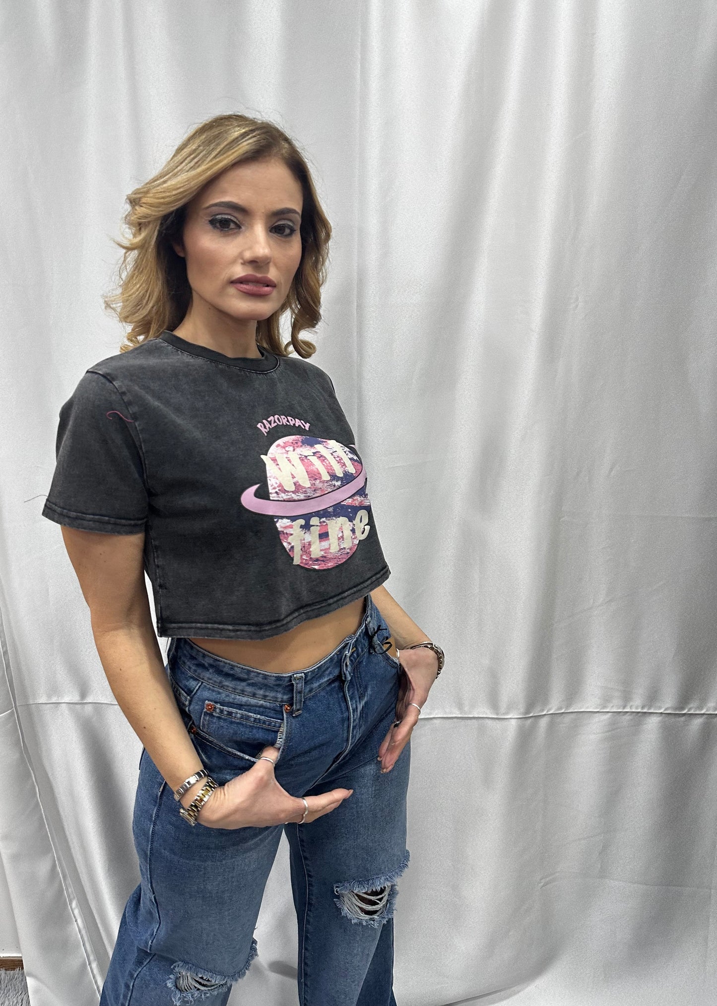SHIRT CROP “WRLD” - GRIGIA
