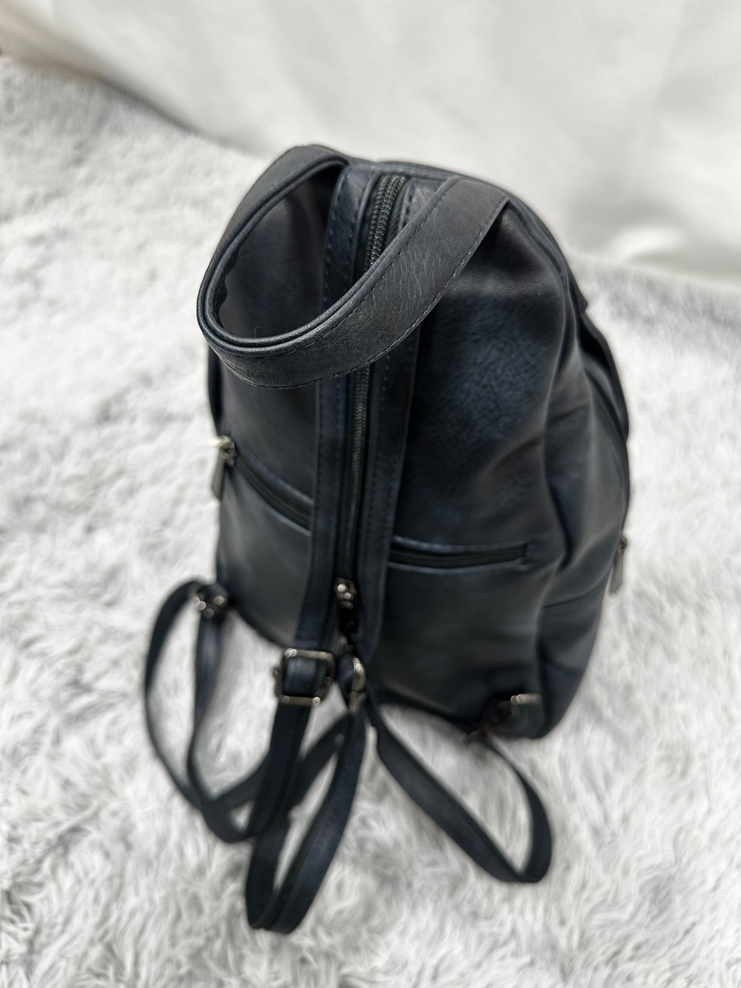 ZAINO in PELLE LISCIA MULTIZIP - BLU NOTTE