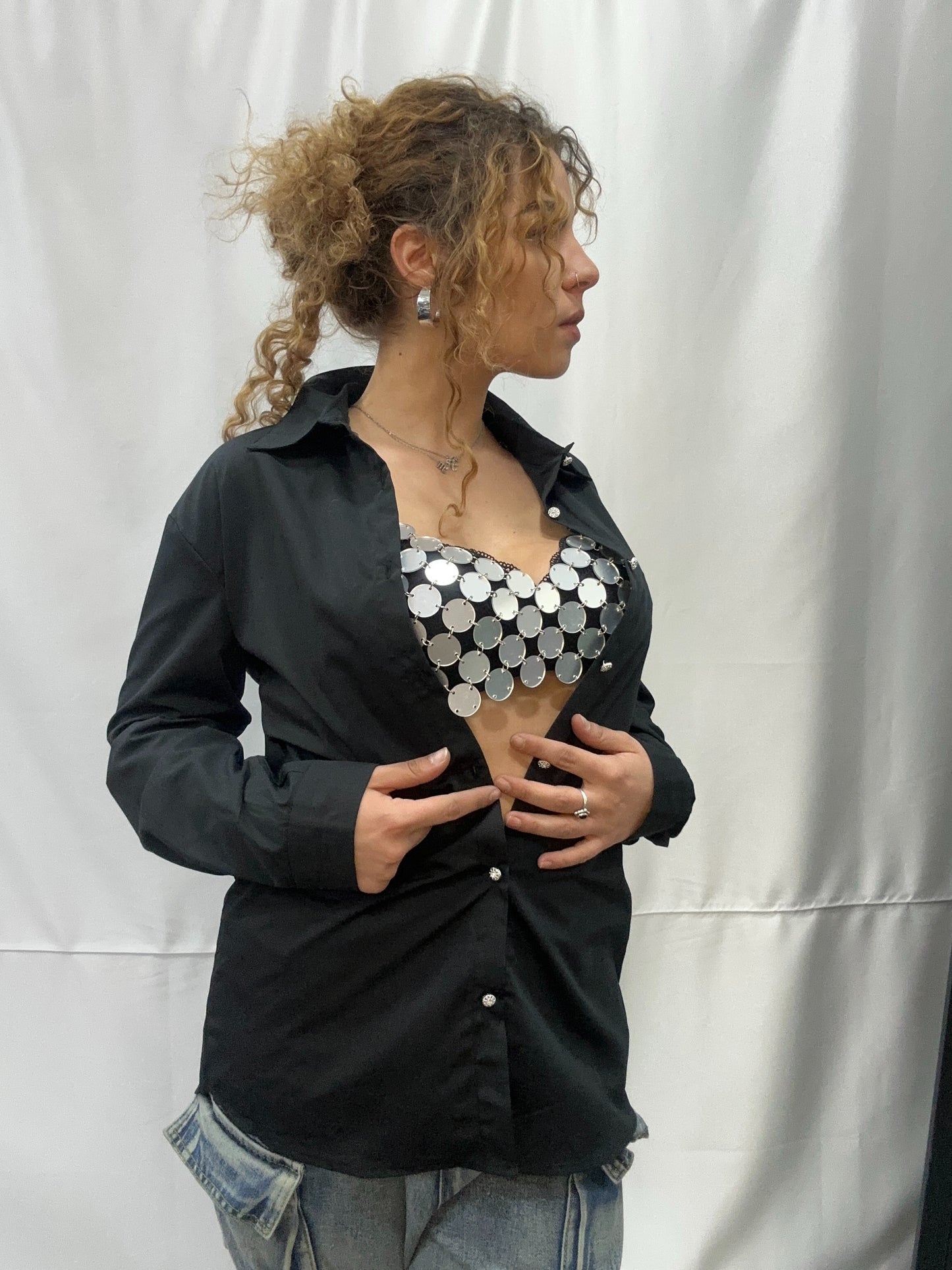 C A M I C I A “DISCOGIRL” con TRIANGOLO in PAILLETTES - NERO