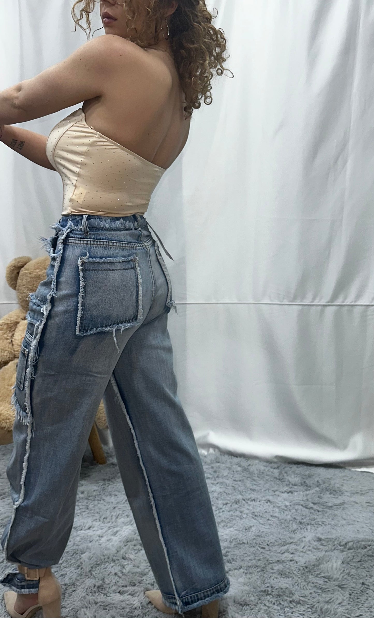 CARGO “PARTICOLARE” in DENIM CHIARO SFRANGIATO